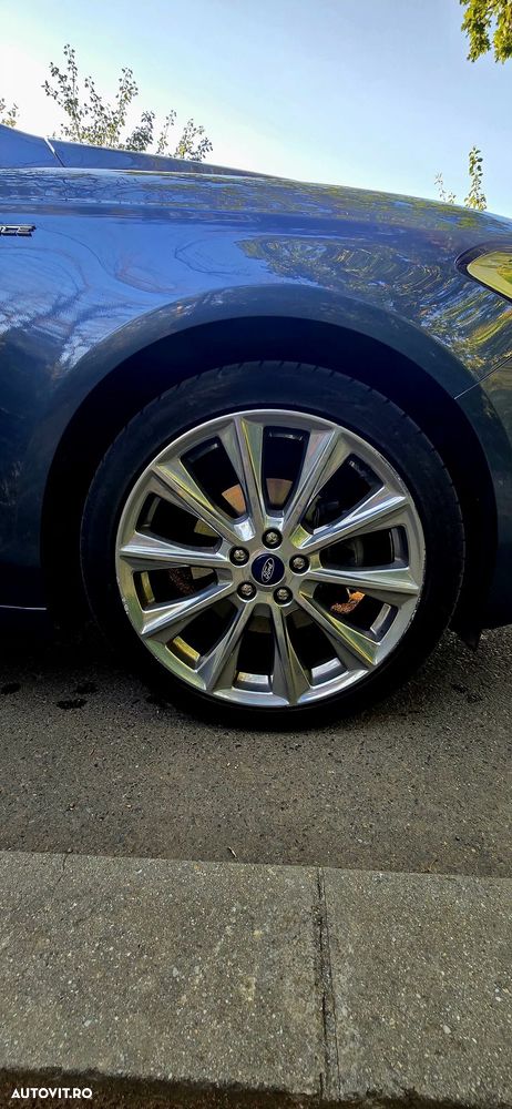 Ford Mondeo 2.0 HEV Vignale - 17