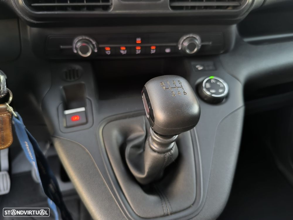 Peugeot PARTNER Standard LONGA - 43