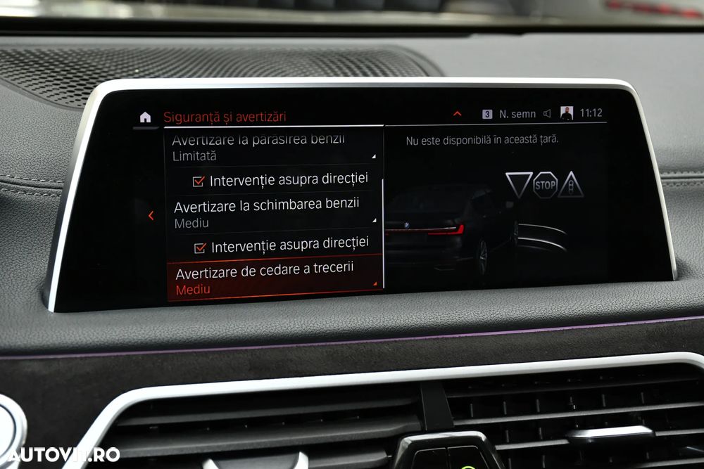 BMW Seria 7 740Ld xDrive MHEV - 28