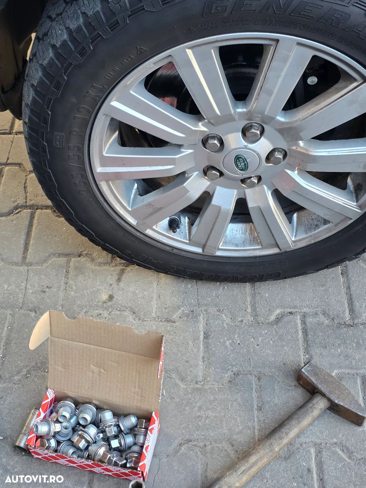 Land Rover Discovery 3.0 TDV6 HSE Aut - 14