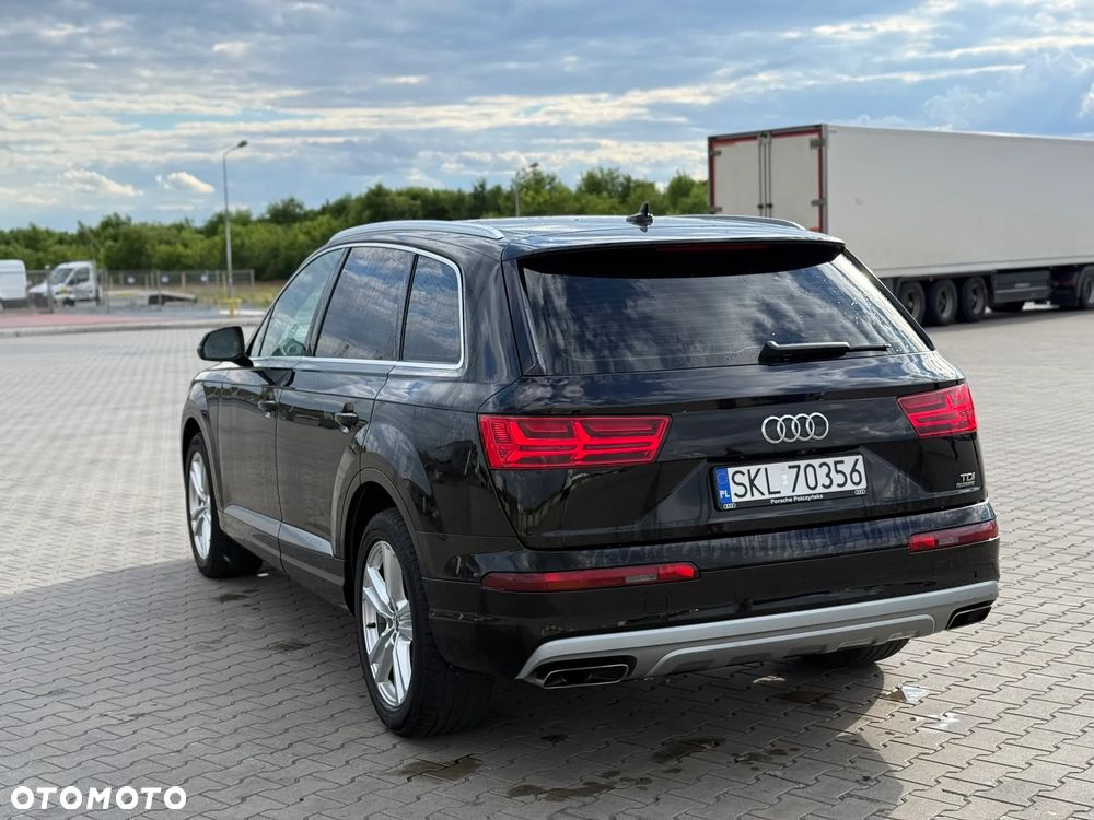 Audi Q7 - 6