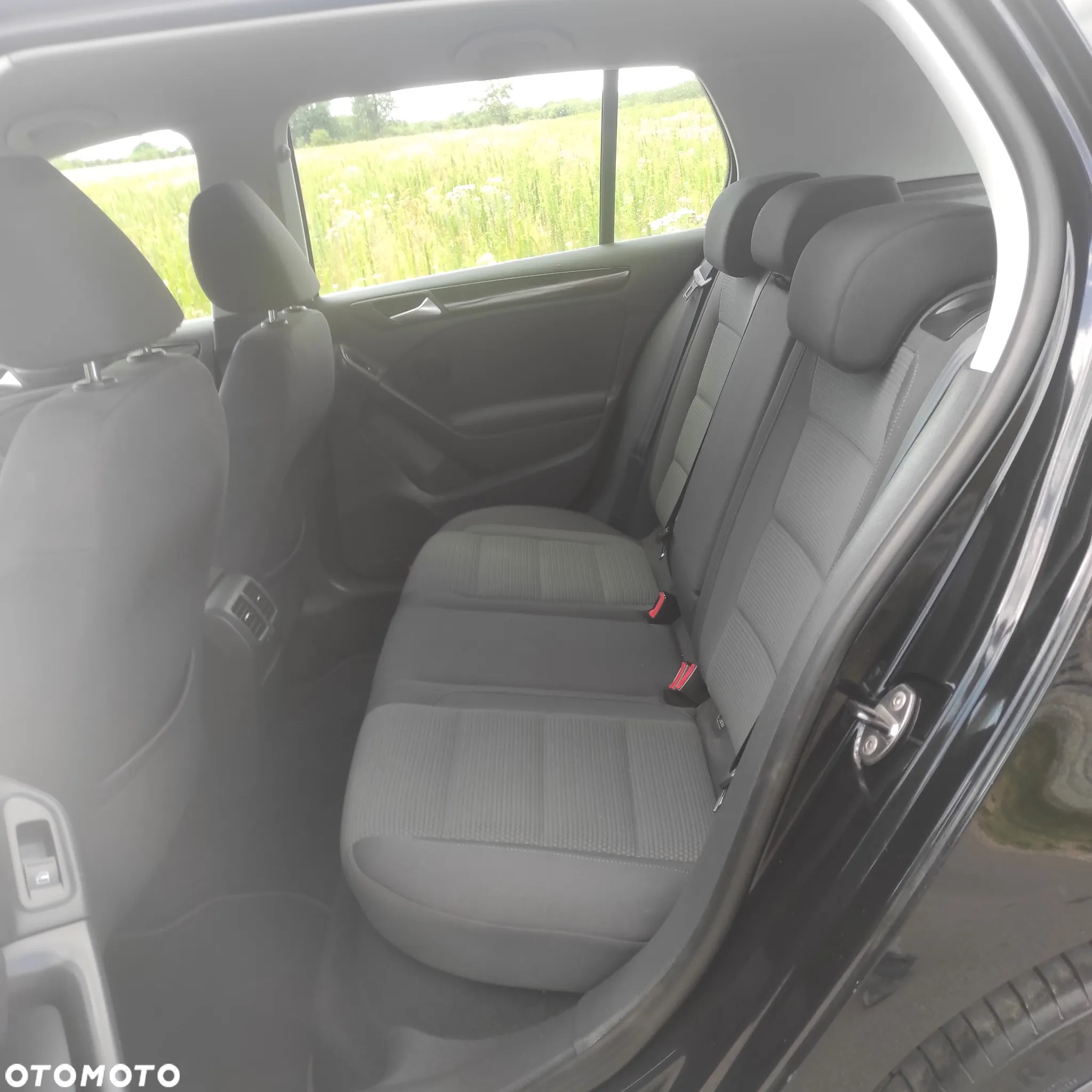 Volkswagen Golf - 14
