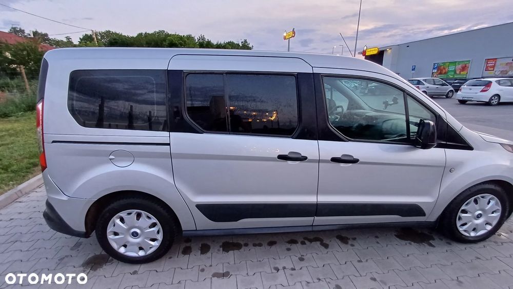 Ford Tourneo Connect Grand ver-gr-1-5-tdci-trend - 9