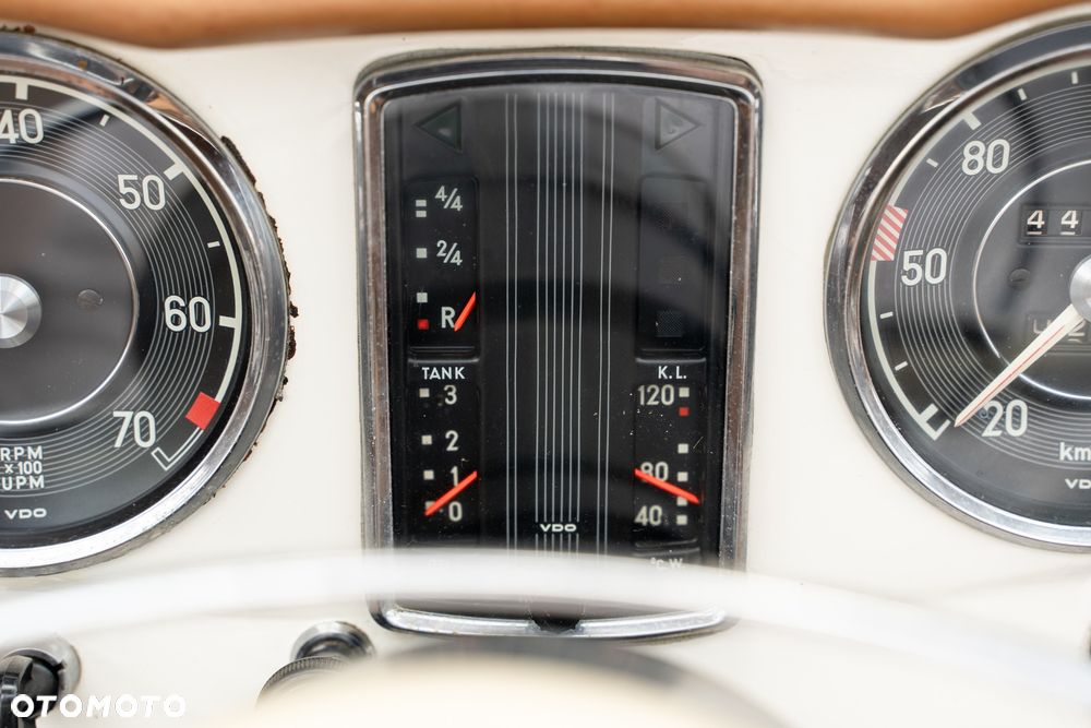Mercedes-Benz SL - 29