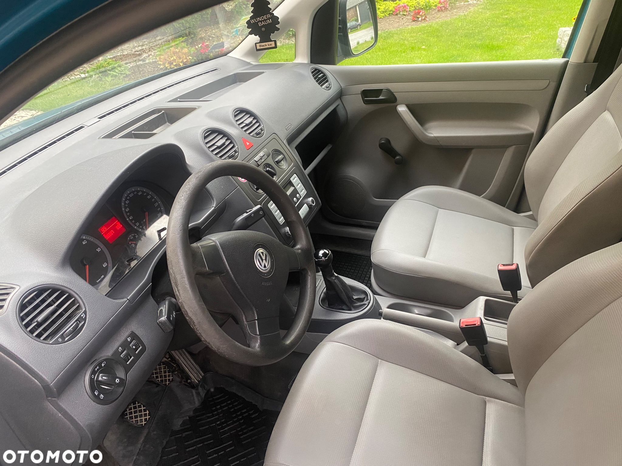 Volkswagen Caddy - 2