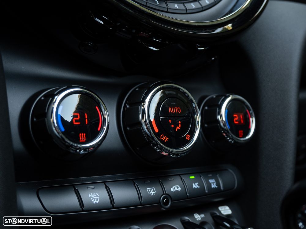 MINI Cabrio John Cooper Works Auto Desportiva - 35