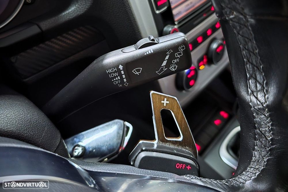 VW Scirocco 2.0 TSI BlueMotion DSG - 17