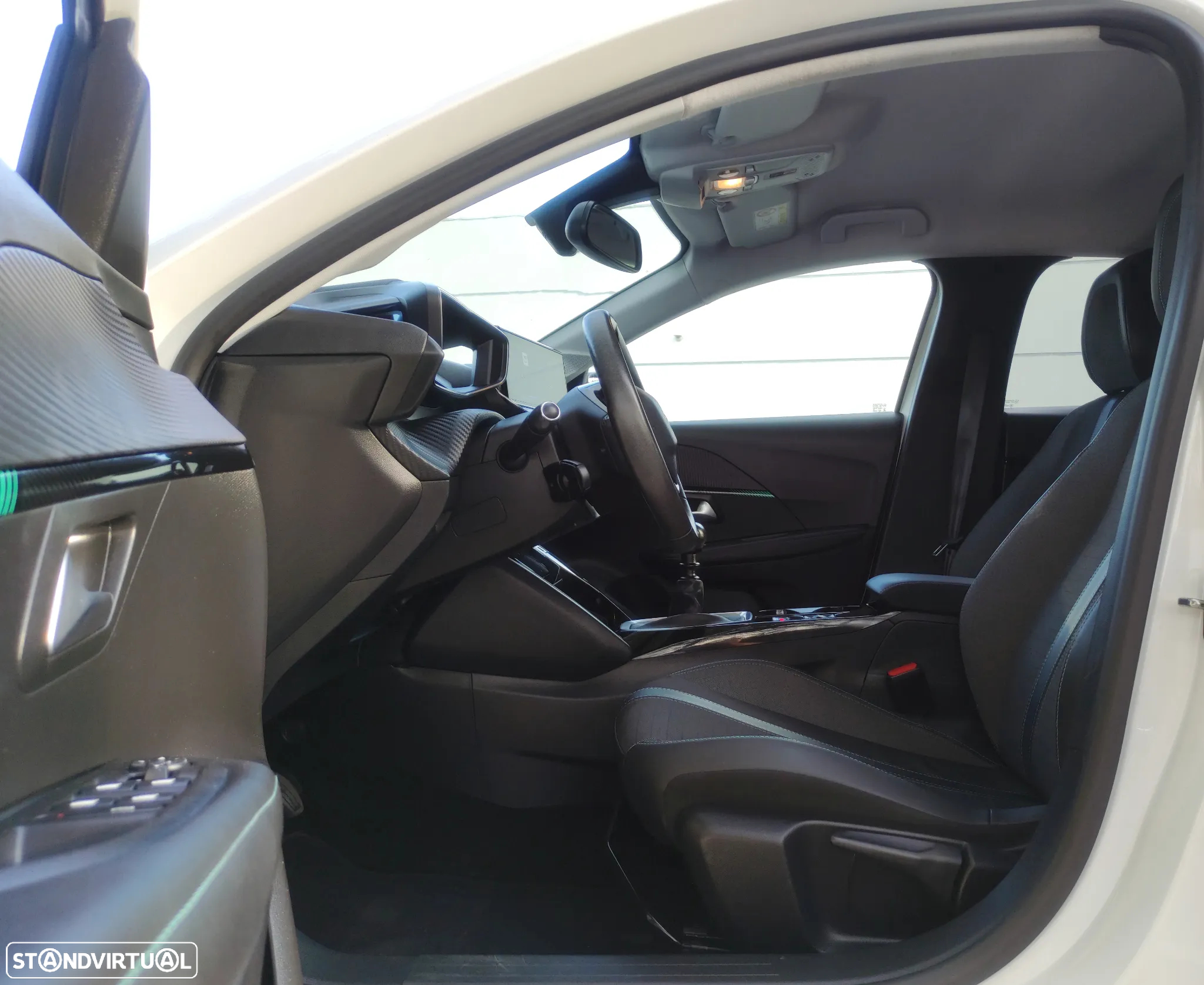 Peugeot 208 1.2 PureTech Allure Pack - 21