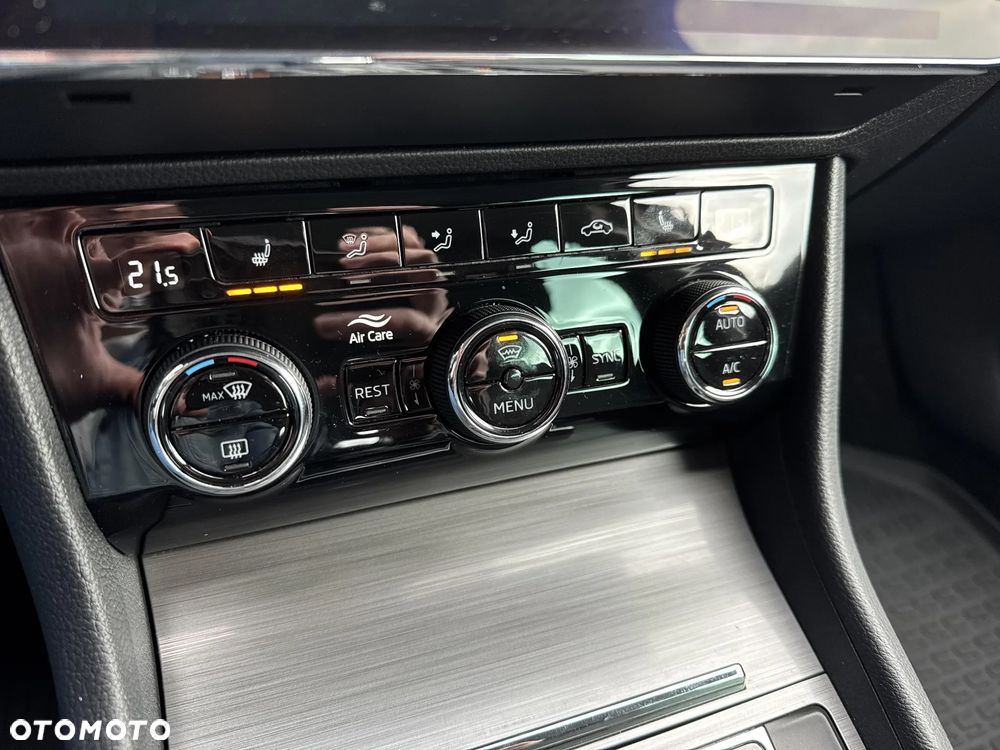 Skoda Superb 2.0 TDI SCR 4x4 Style DSG - 19