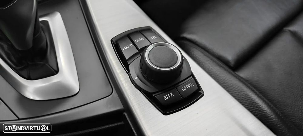 BMW 328 i xDrive Line Sport Auto - 35