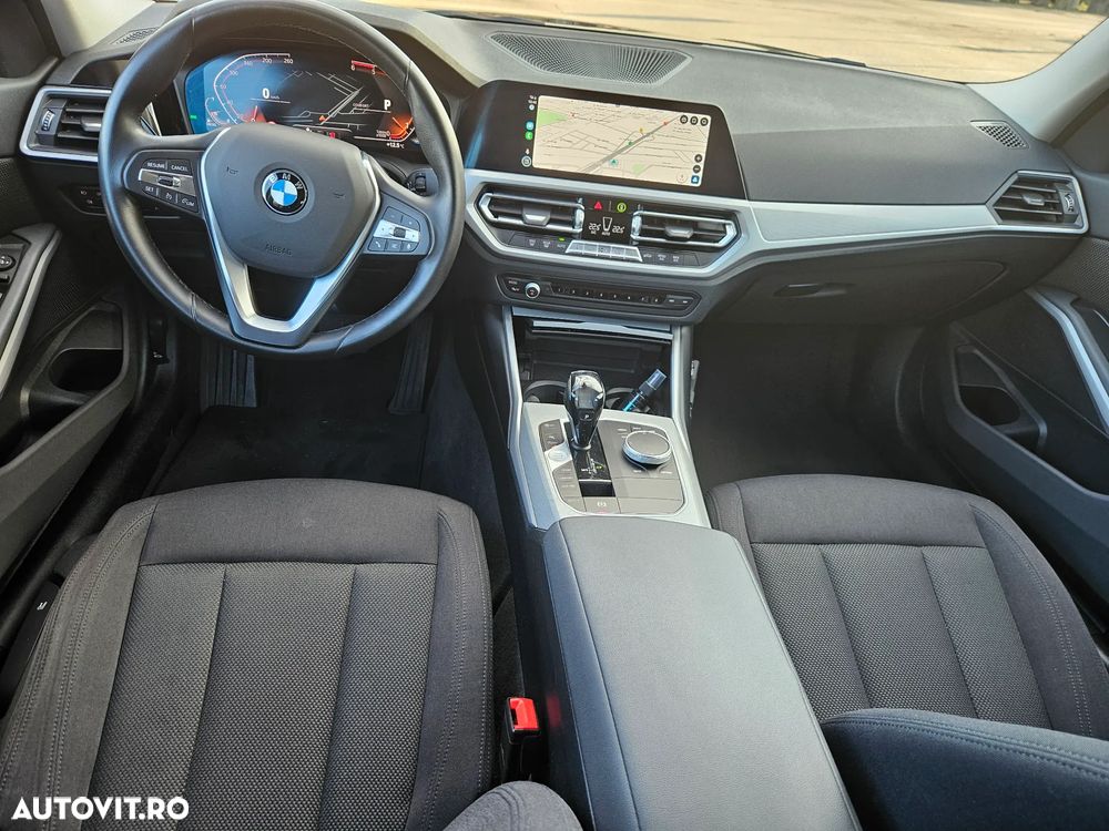 BMW Seria 3 318d Aut. - 9