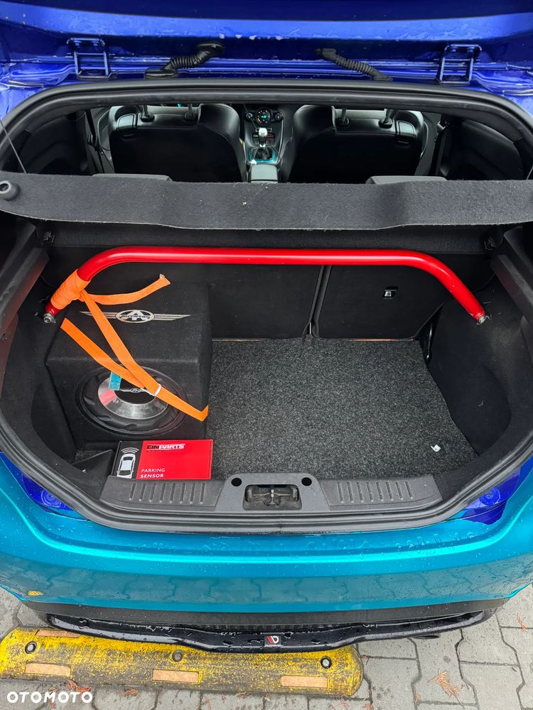 Ford Fiesta 1.6 EcoBoost ST - 12