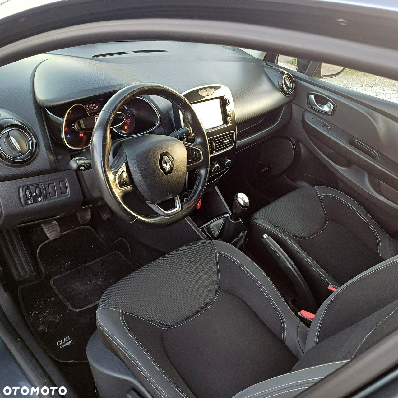 Renault Clio - 6