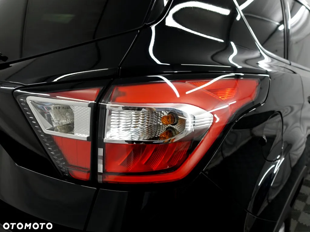 Ford Kuga 2.0 TDCi FWD Titanium - 30