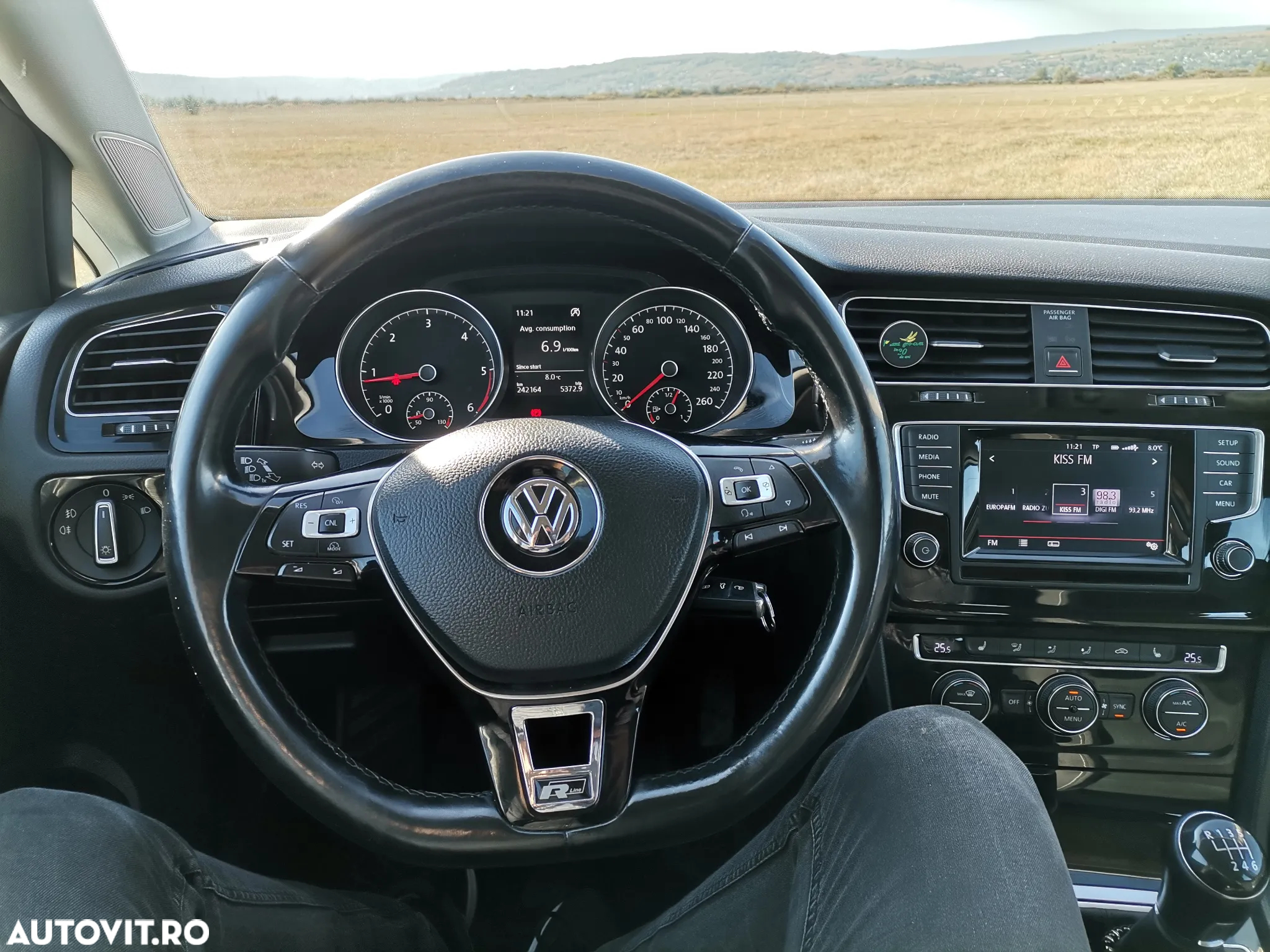 Volkswagen Golf 2.0 TDI Comfortline - 5