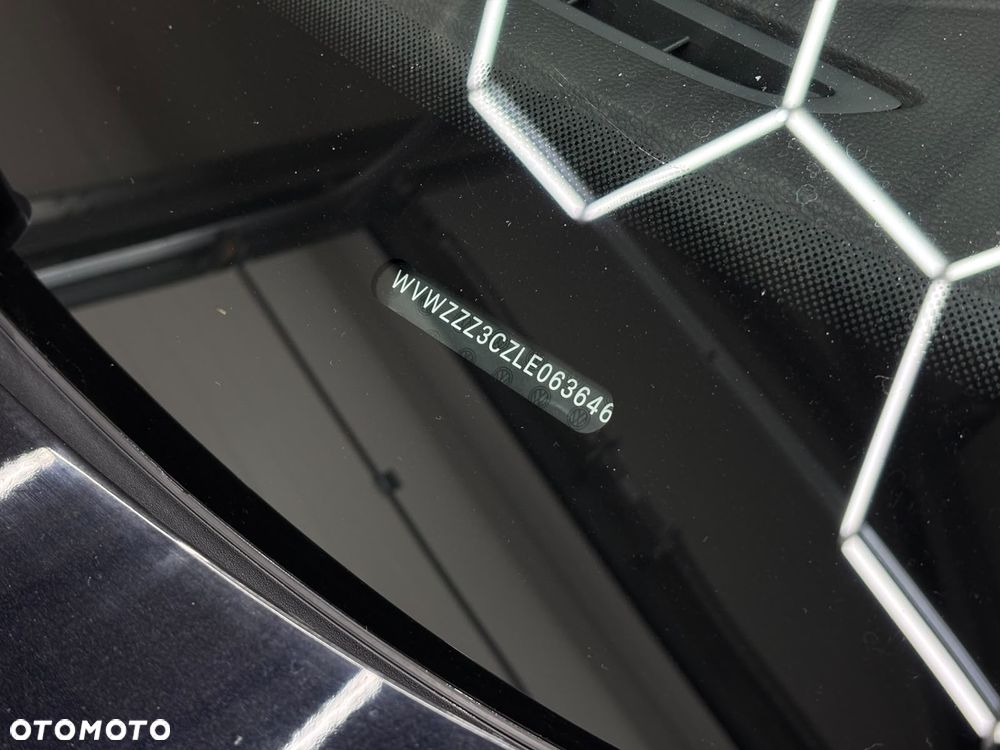 Volkswagen Passat - 20