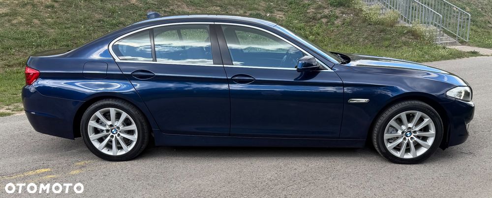 BMW Seria 5 520i - 10