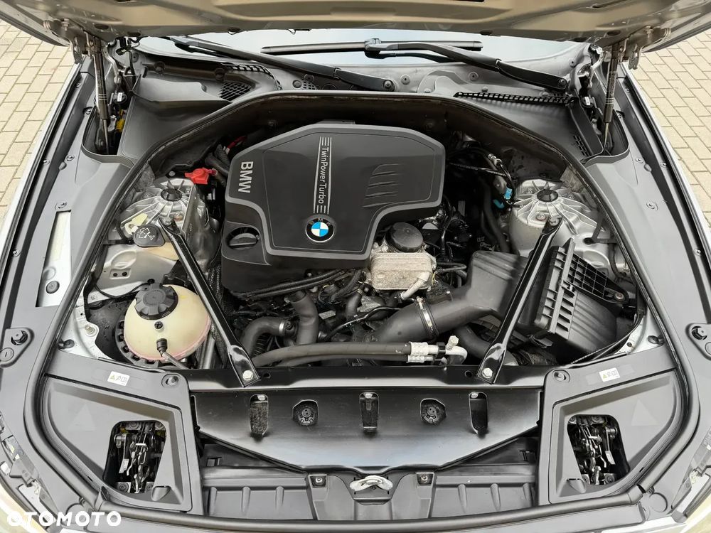 BMW Seria 5 - 38