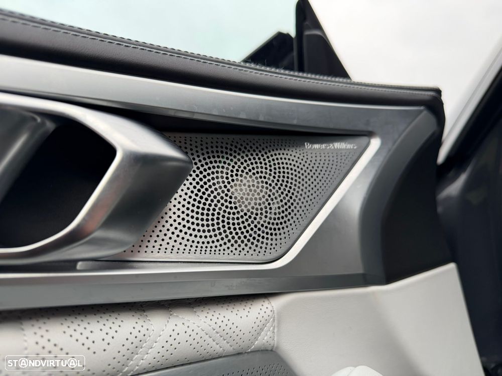 BMW M8 Competition - 23