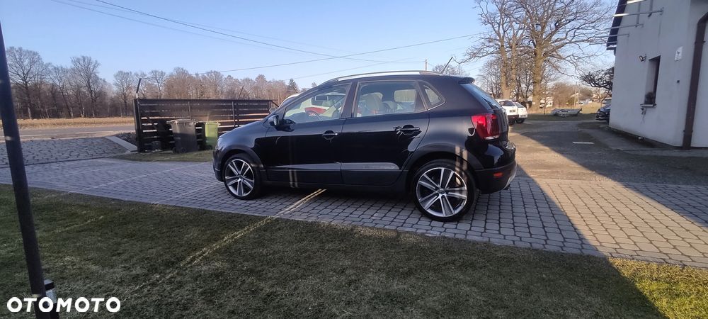 Volkswagen Polo 1.2 TSI Cross - 15