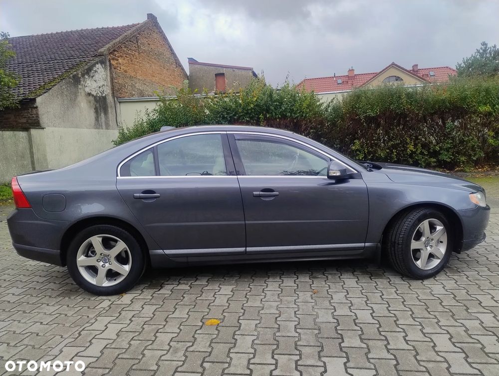 Volvo S80