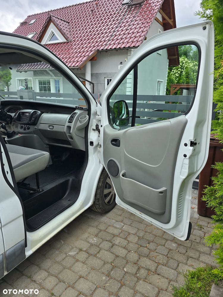 Renault Trafic - 13