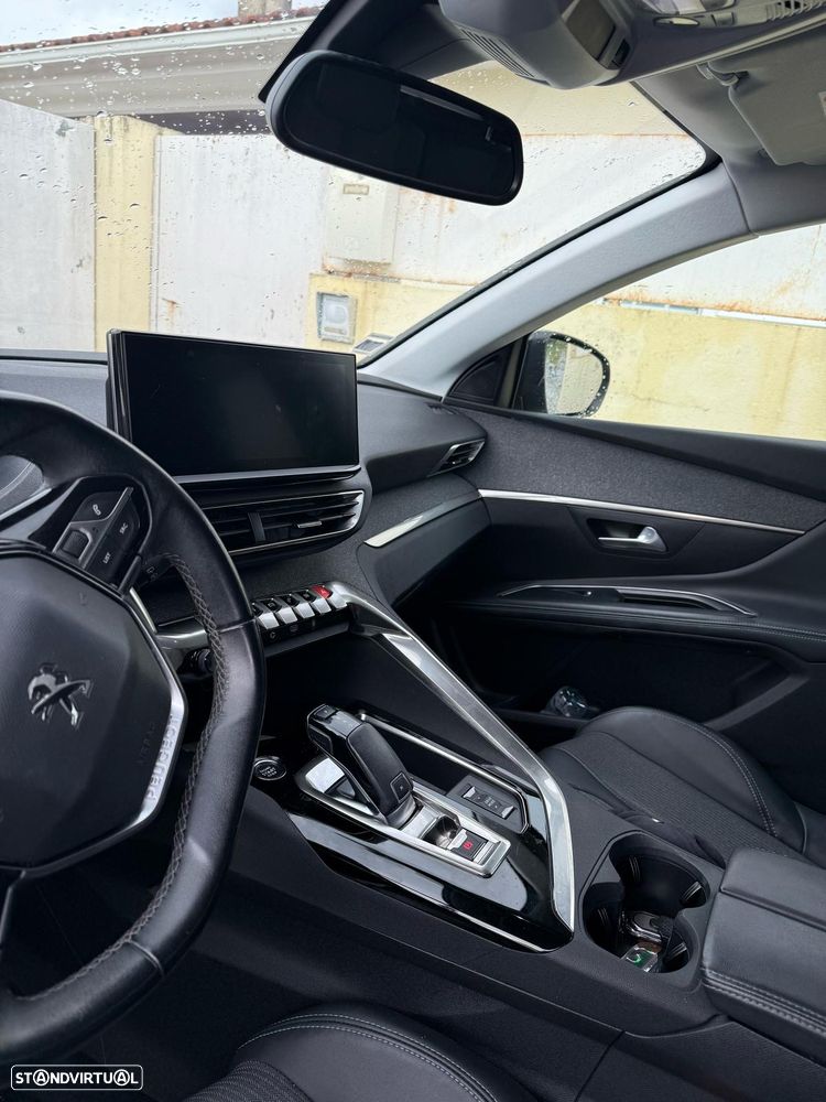 Peugeot 5008 1.5 BlueHDi Allure EAT8 - 3