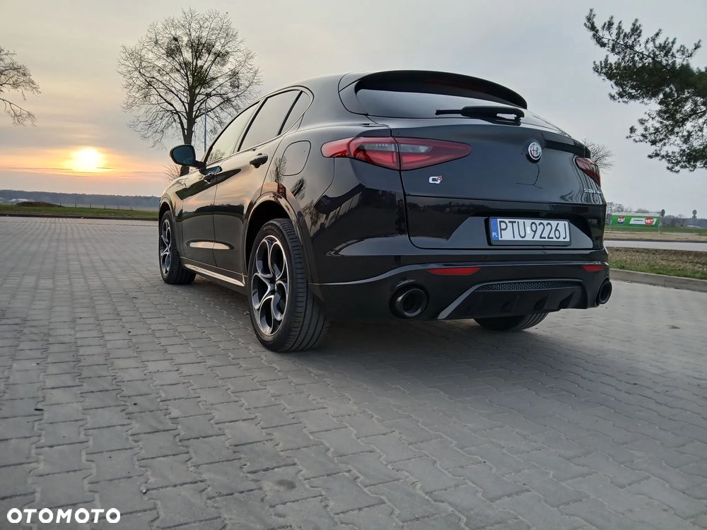 Alfa Romeo Stelvio 2.0 Turbo Veloce Q4 - 1