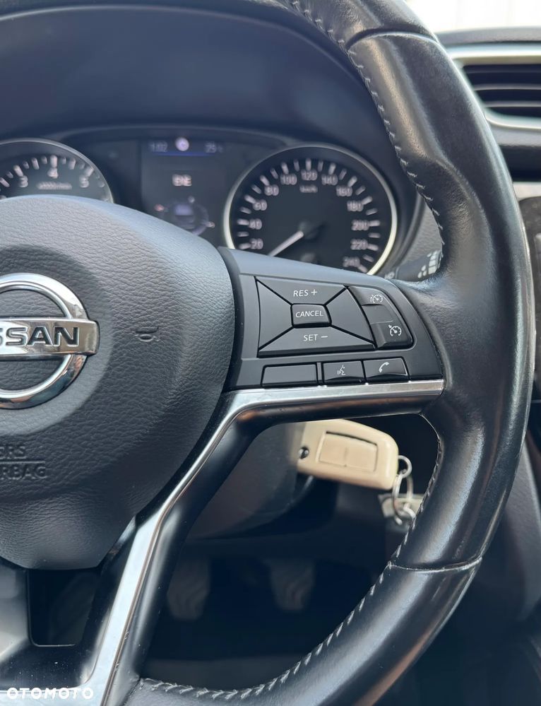 Nissan Qashqai - 17