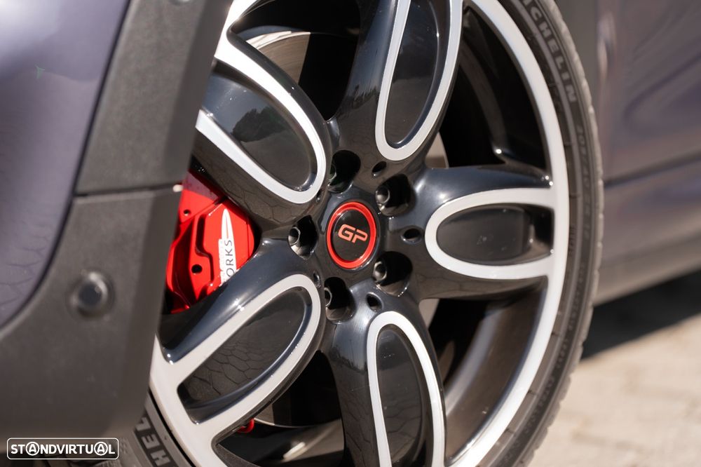 MINI 3 Portas John Cooper Works - 7