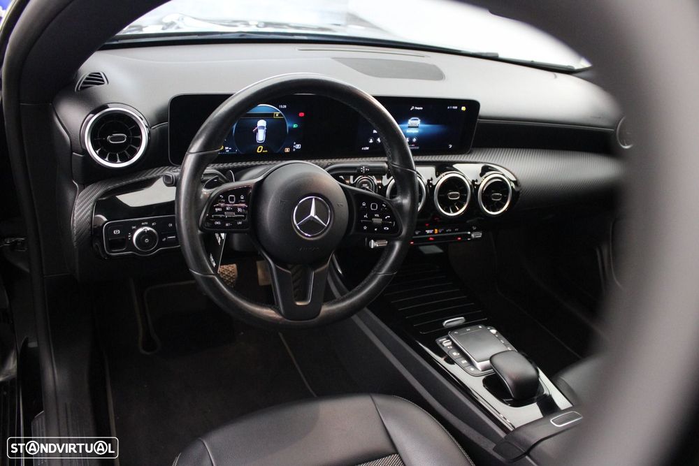 Mercedes-Benz CLA 180 d Shooting Brake Style Aut. — fotografia 35