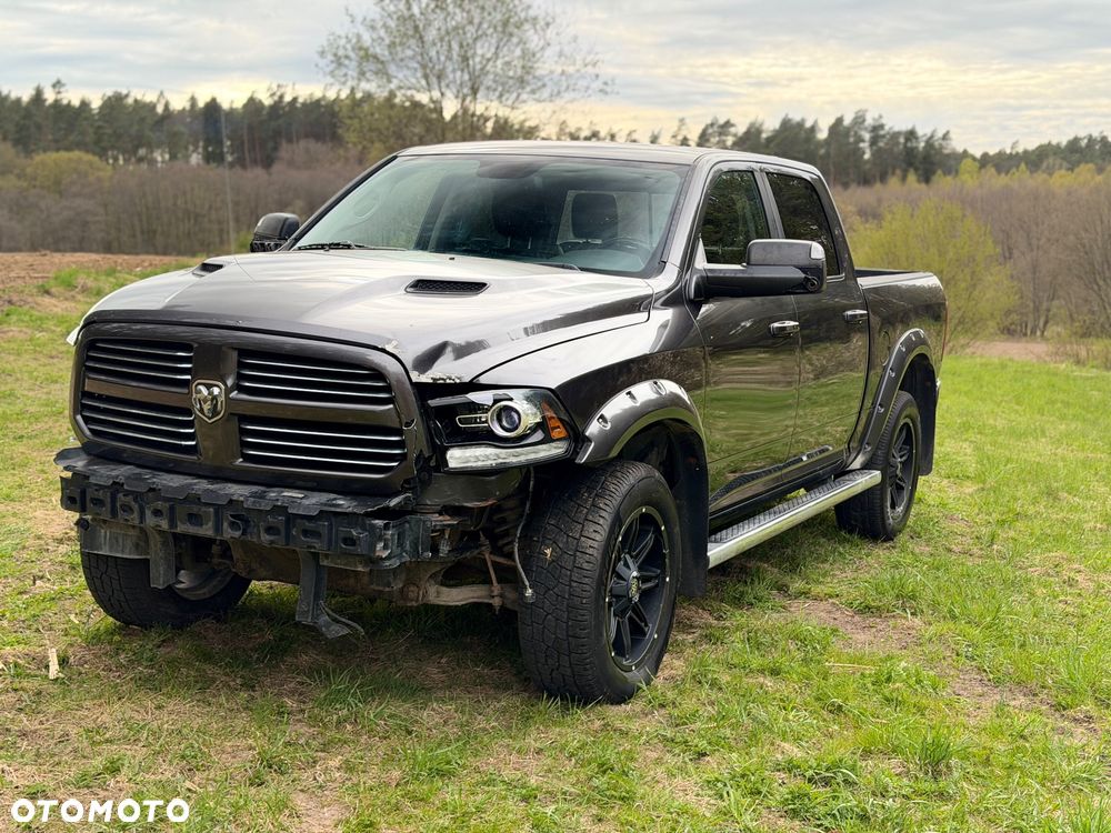 Dodge RAM 5.7 4x4 - 1