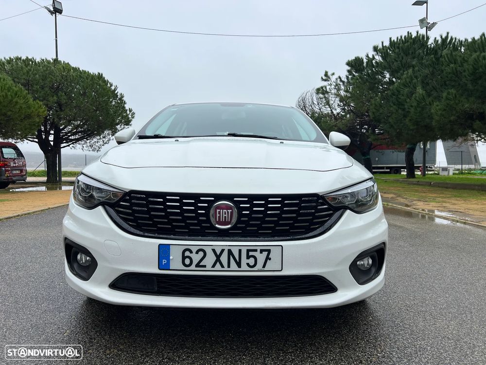Fiat Tipo 1.6 M-Jet Lounge Tech DCT - 2