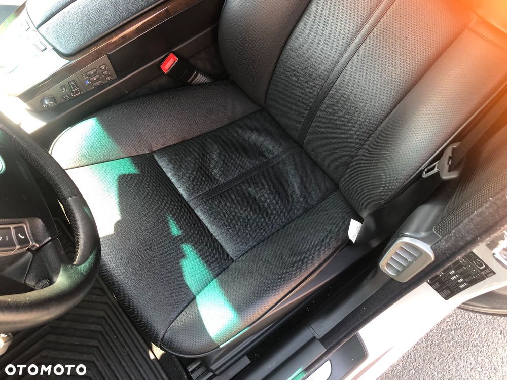 BMW Seria 7 745i L - 2
