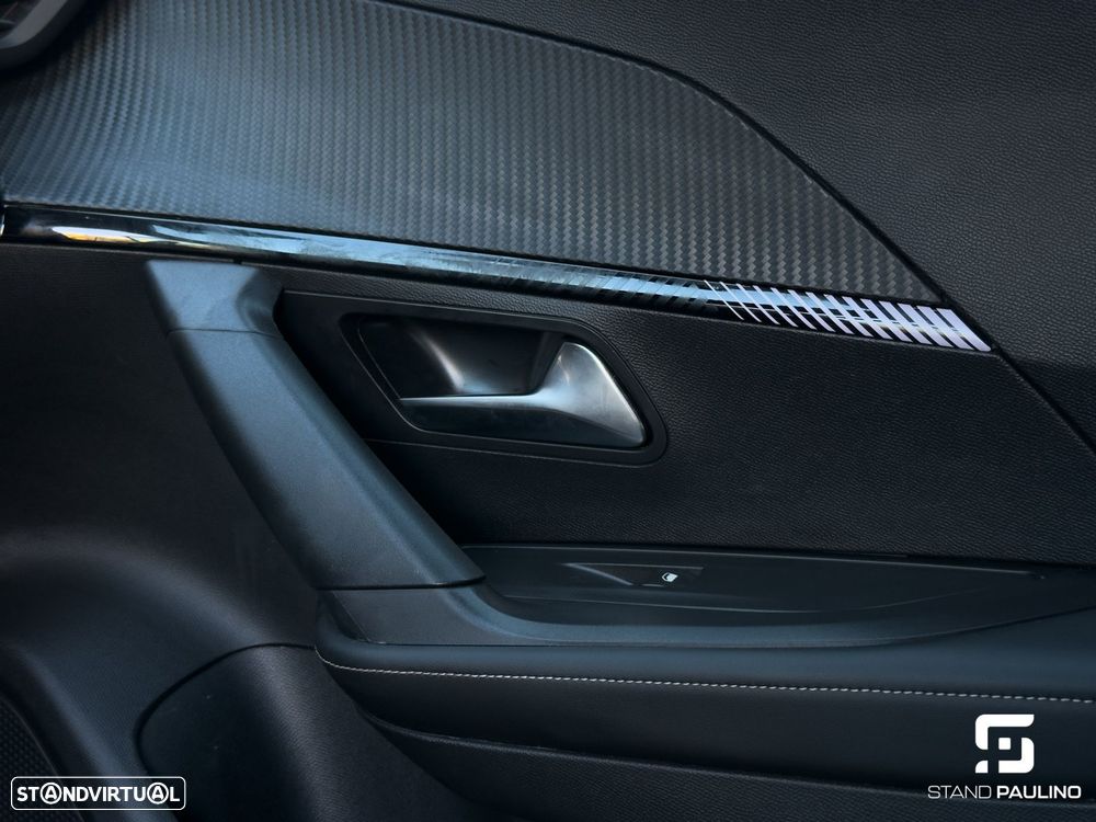 Peugeot e-2008 54 kWh Allure - 25