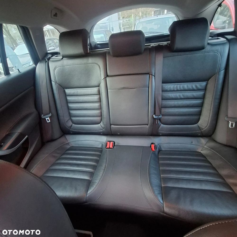 Opel Insignia 2.0 CDTI EcoFLEX S&S - 11