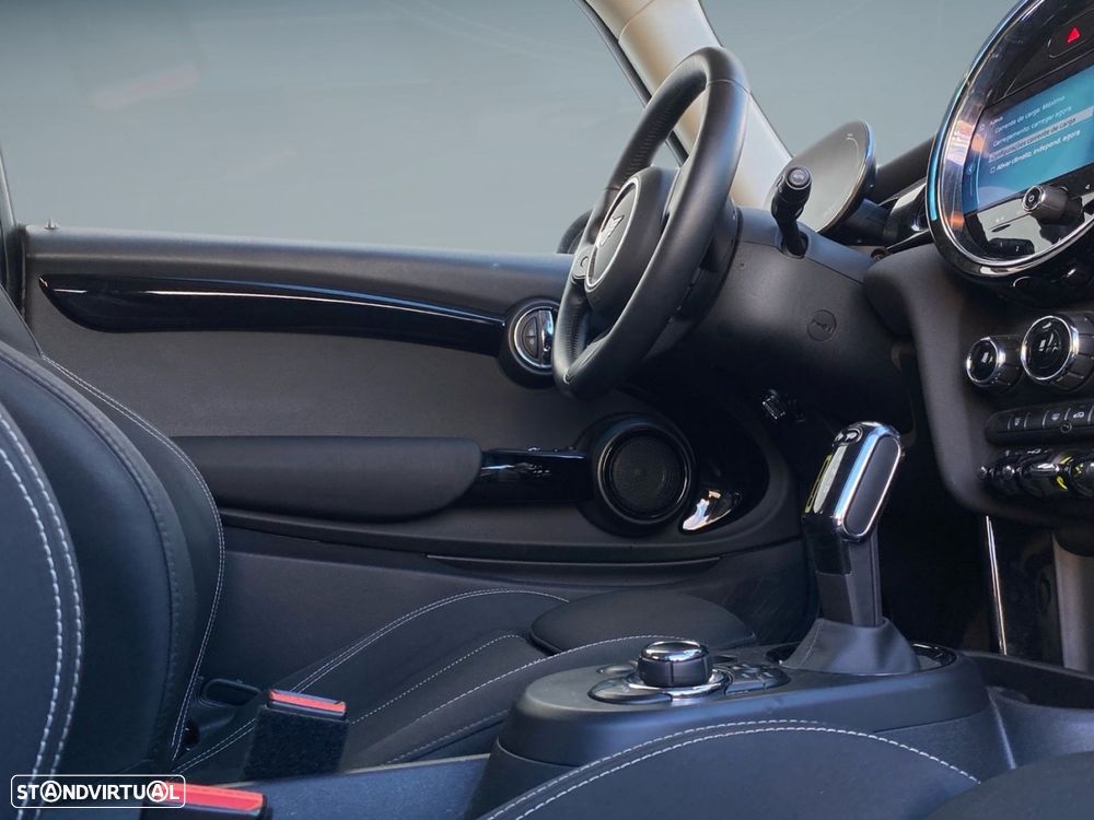 MINI 3 Portas Cooper SE Classic - 12