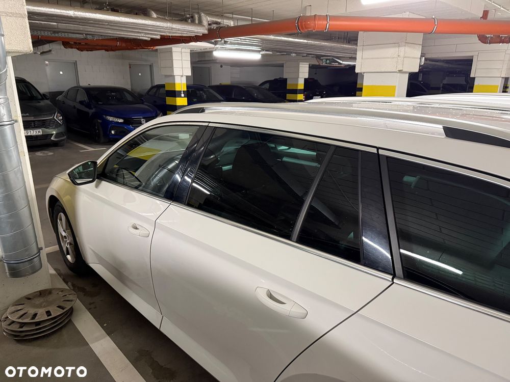 Skoda Superb 1.8 TSI Ambition DSG - 14