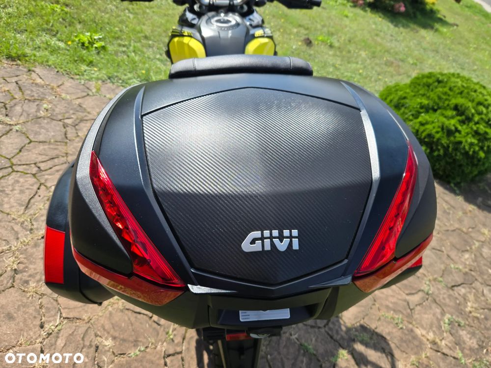 Suzuki V-STROM - 8