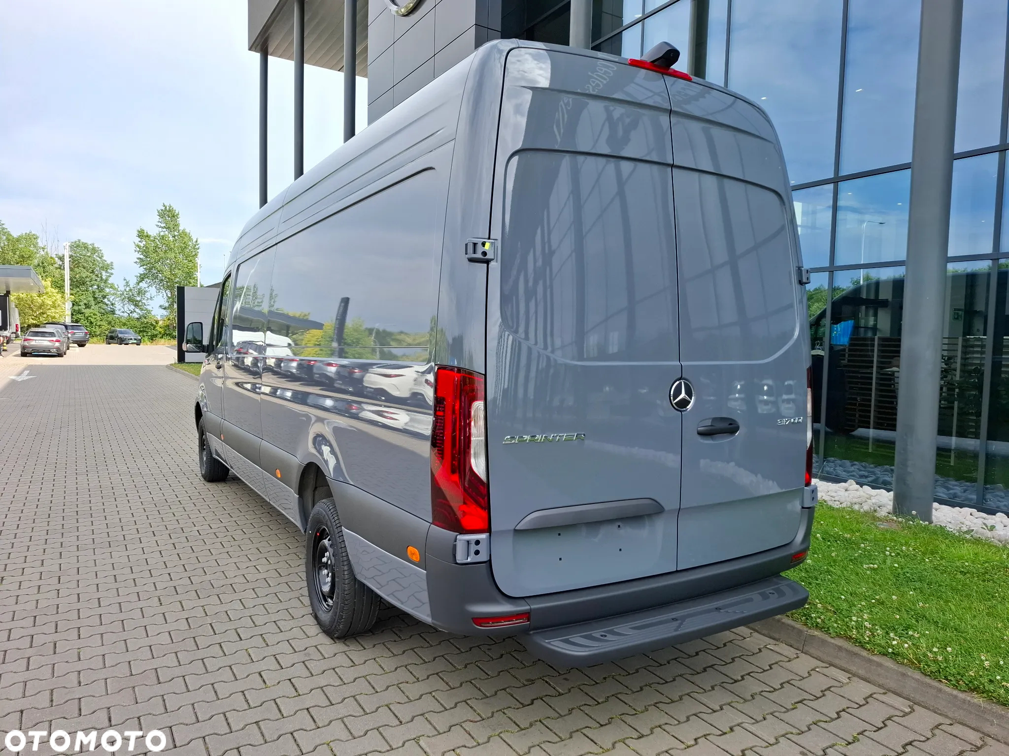 Mercedes-Benz Sprinter 317 CDI Furgon PRO długi 4325 mm L3H2 - 6