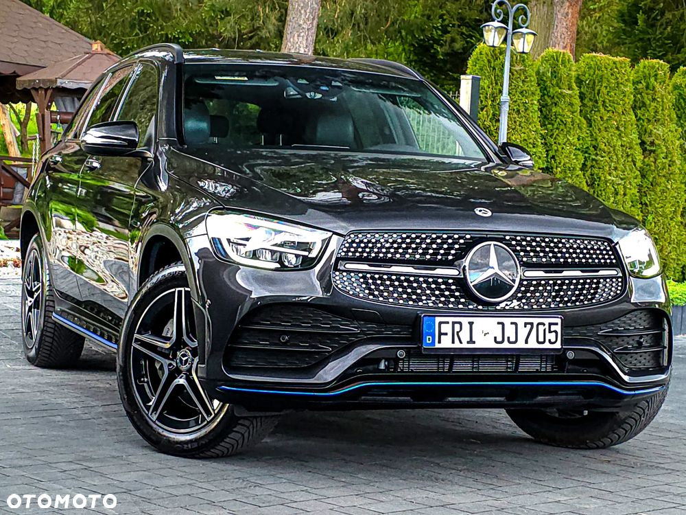 Mercedes-Benz GLC 350 e 4Matic 7G-TRONIC AMG Line - 3
