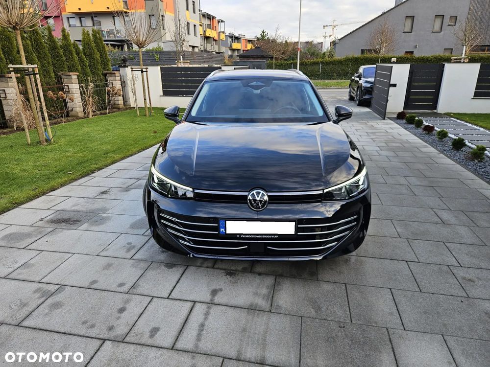 Volkswagen Passat - 8