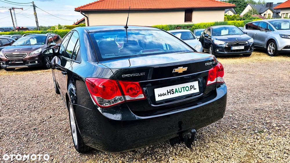 Chevrolet Cruze 1.6 LS - 17