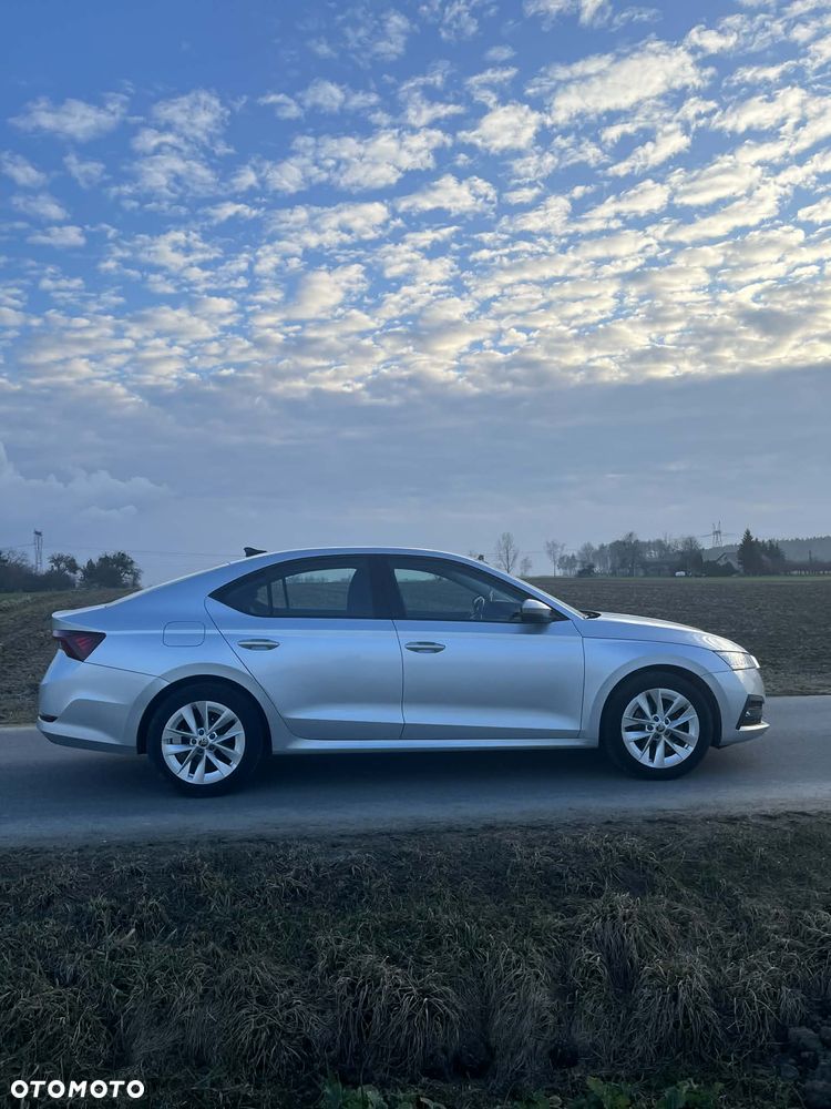 Skoda Octavia 1.5 TSI ACT Clever DSG - 5