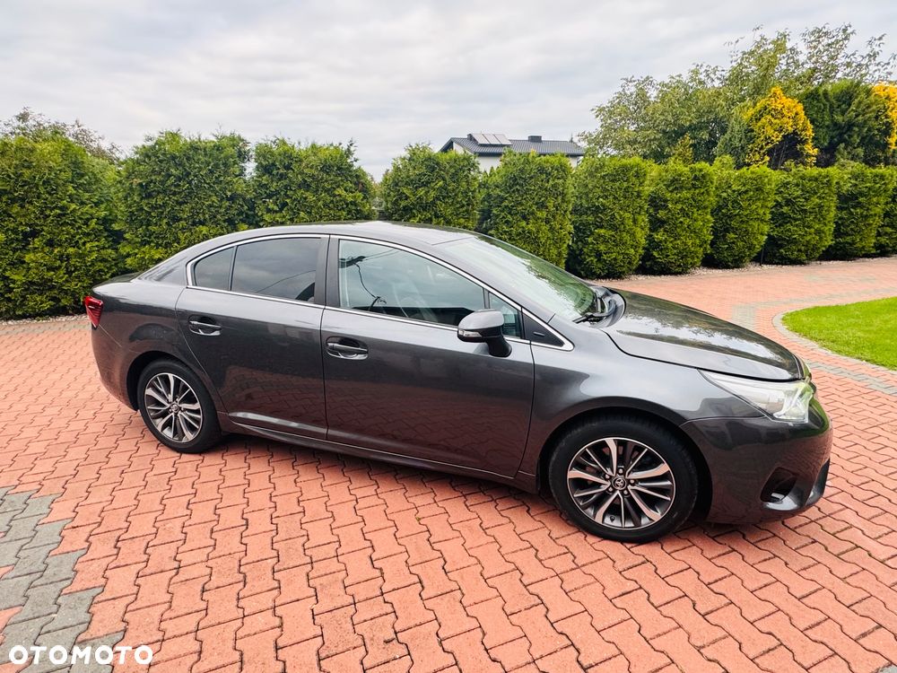 Toyota Avensis 2.0 D-4D Prestige - 6