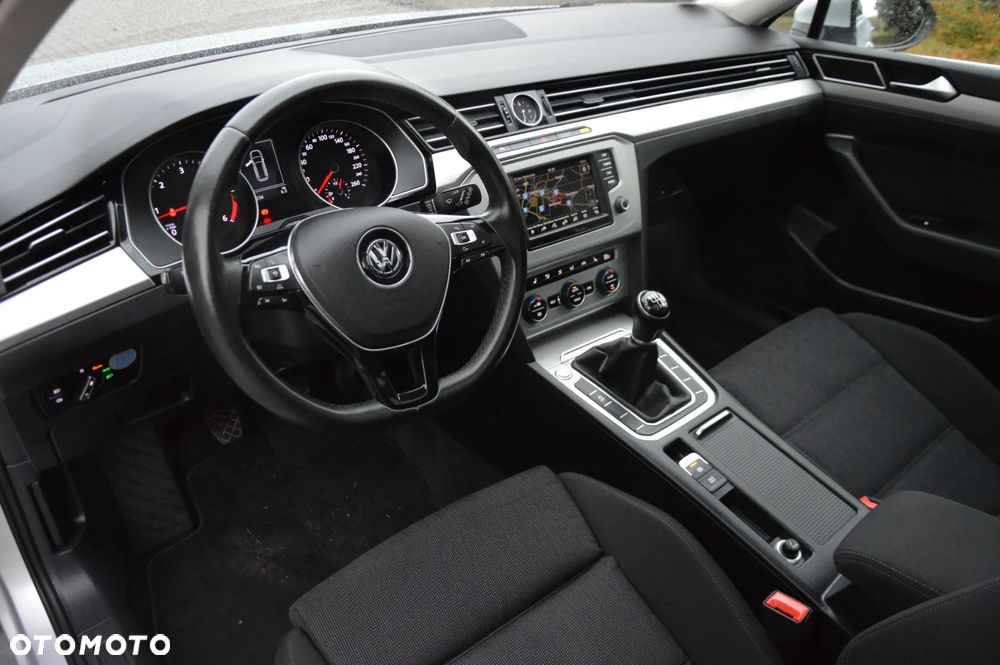 Volkswagen Passat 2.0 TDI BMT Comfortline - 8