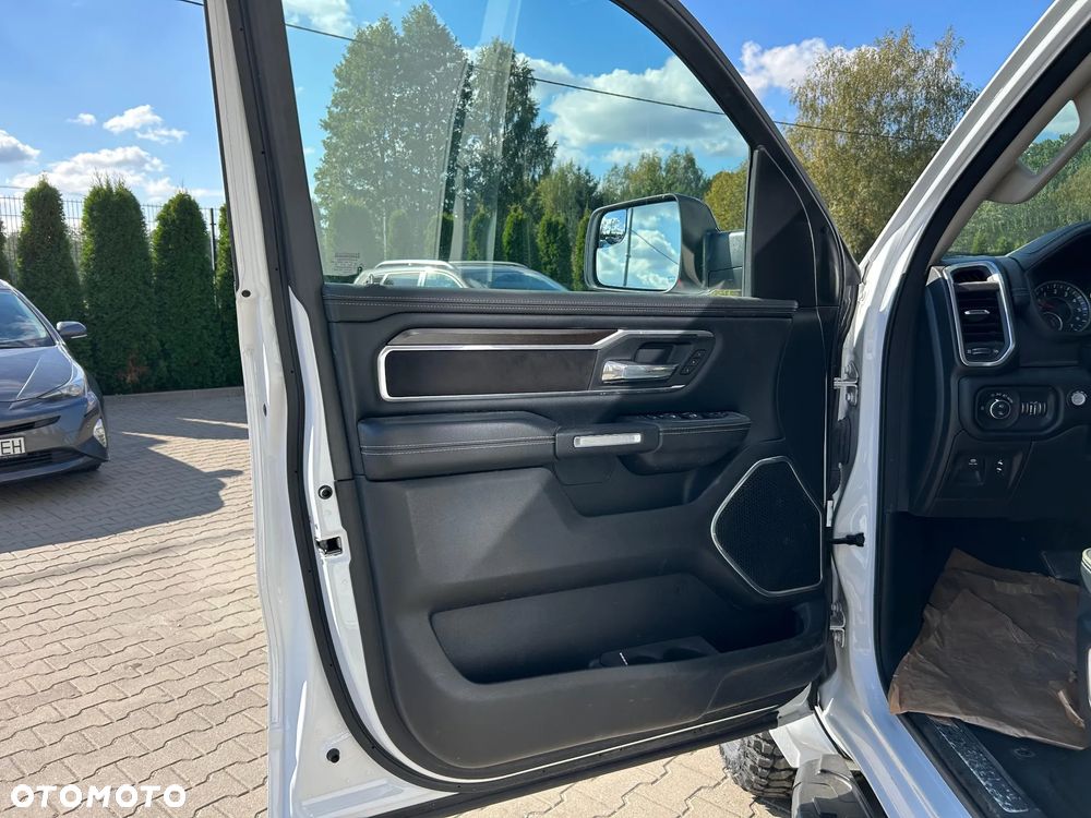 RAM 1500 Crew Cab Longbed Laramie - 11