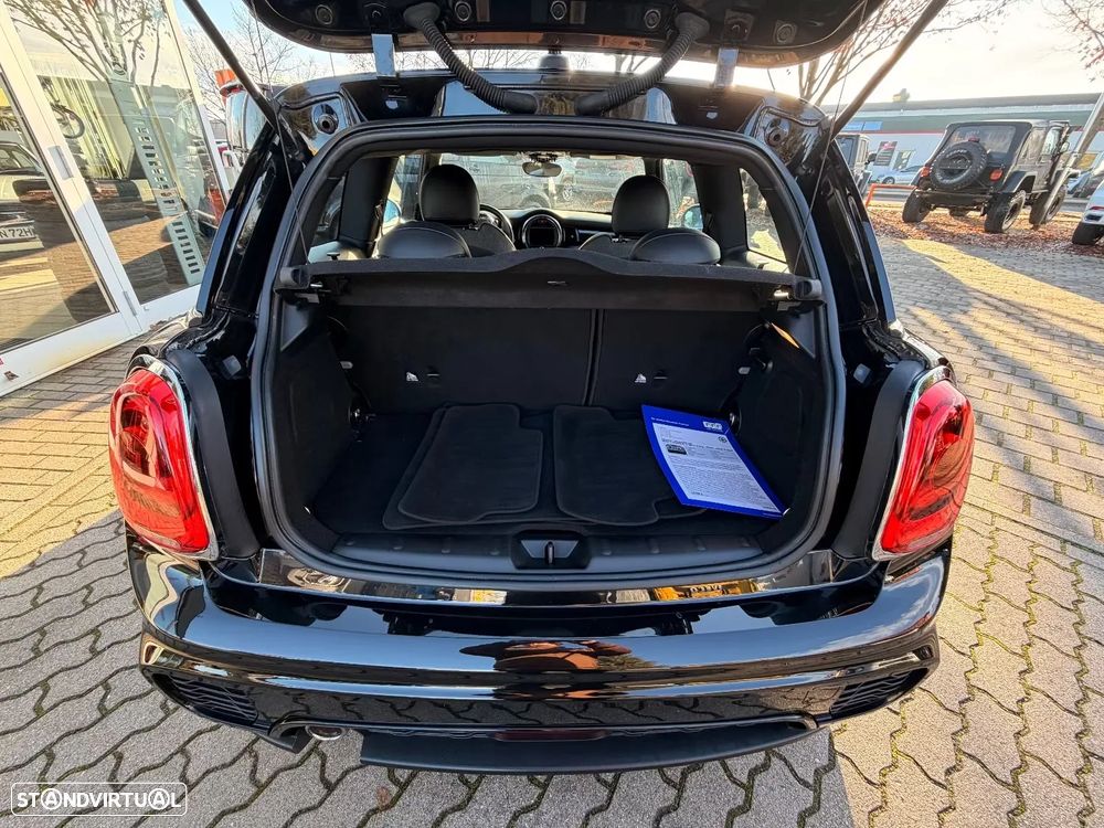 MINI 3 Portas Cooper D Aut. - 13