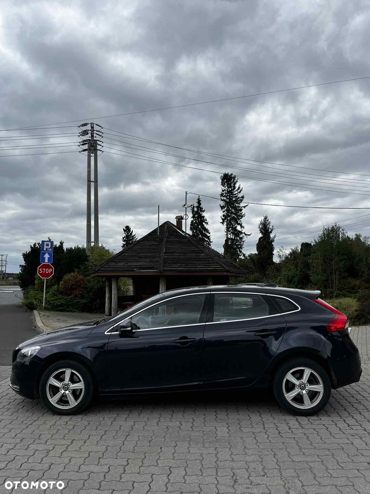 Volvo V40 T3 Drive-E Momentum - 11