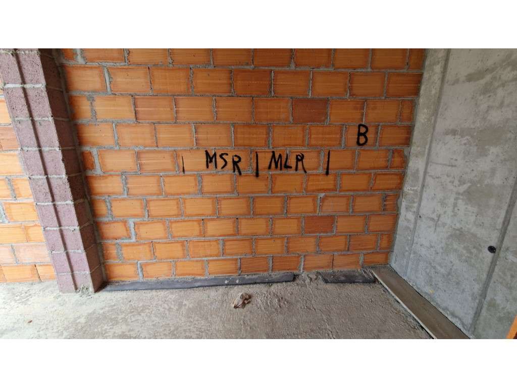 T2 com terraço 80m2, 3 frentes - Grande imagem: 3/9